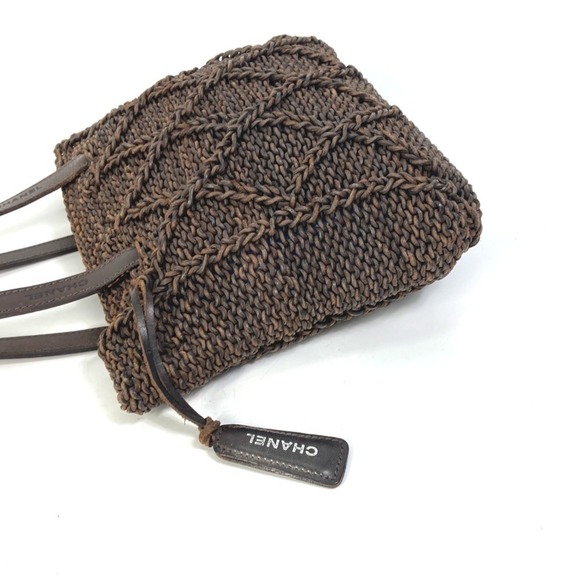 CHANEL Vintage Brown Leather Shoulder Bag - Picture 4 of 12